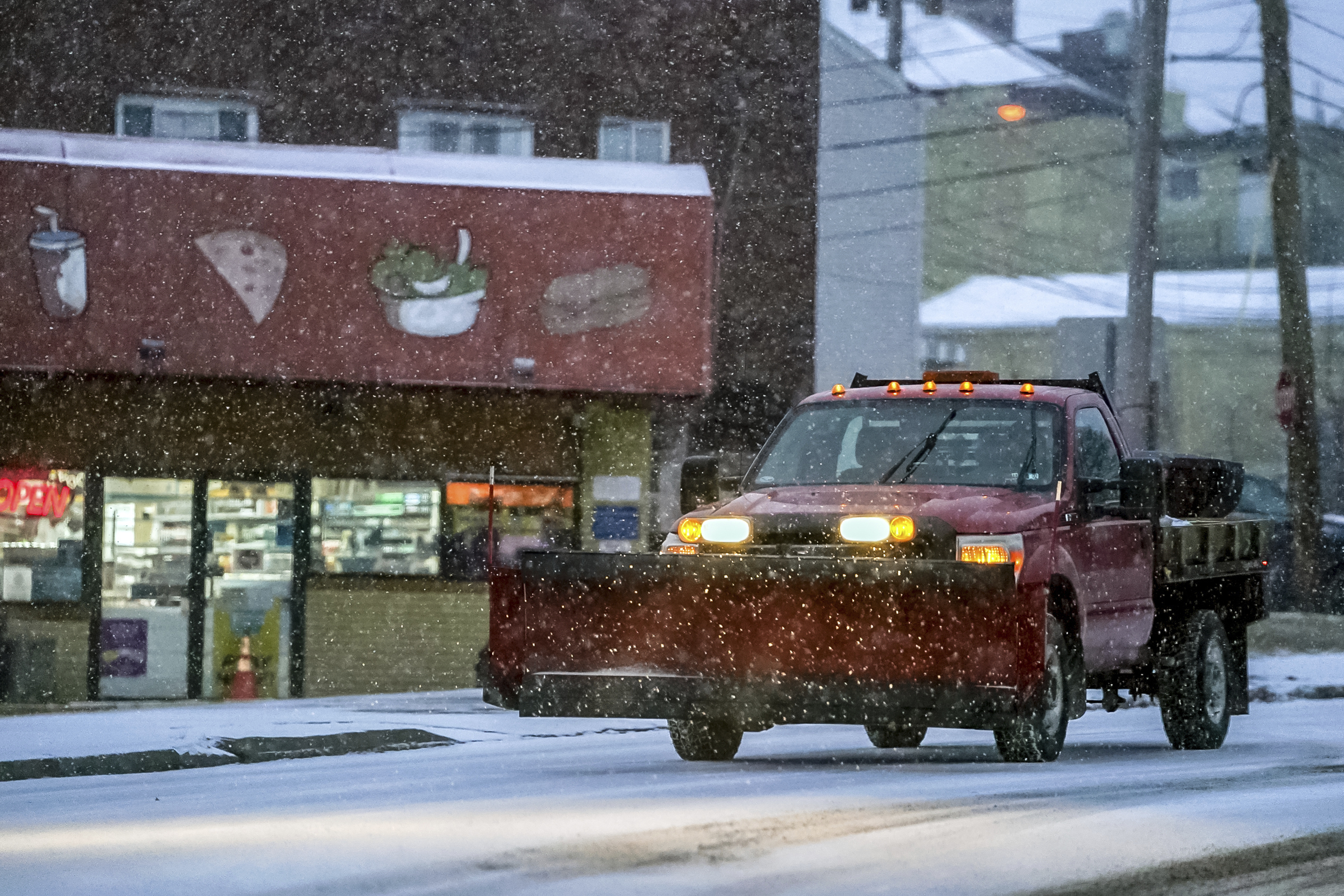 Over 150,000 without power as winter storm barrels through East Coast