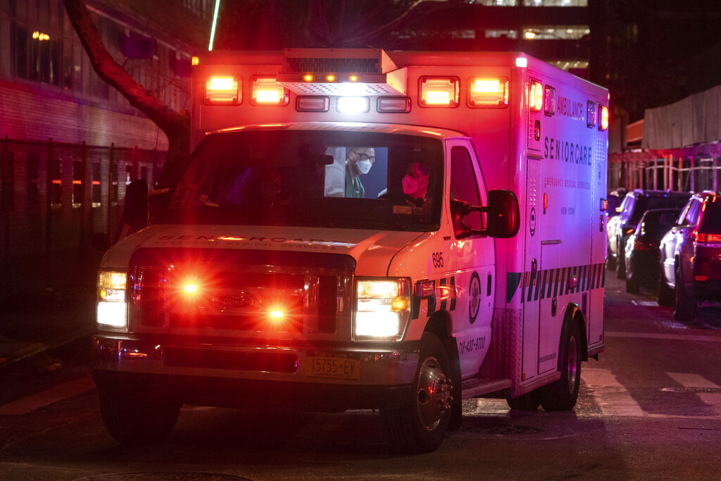 New York paramedic shot by patient while riding in ambulance