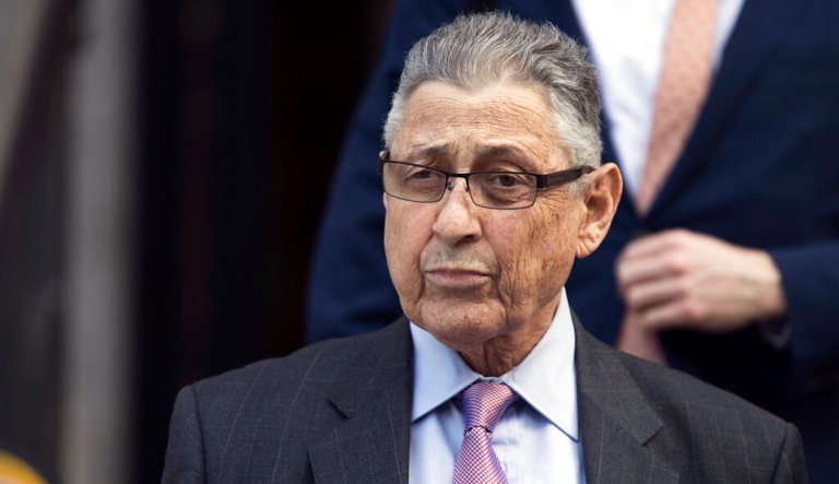 Imprisoned former New York Speaker Sheldon Silver dies at 77