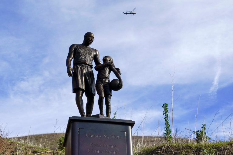 Sculpture of Kobe Bryant and daughter honors lives lost in crash two years ago