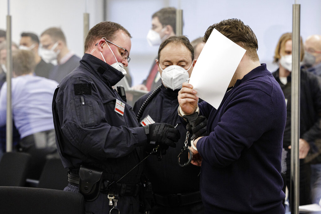 German men go on trial for allegedly conducting $126M museum heist