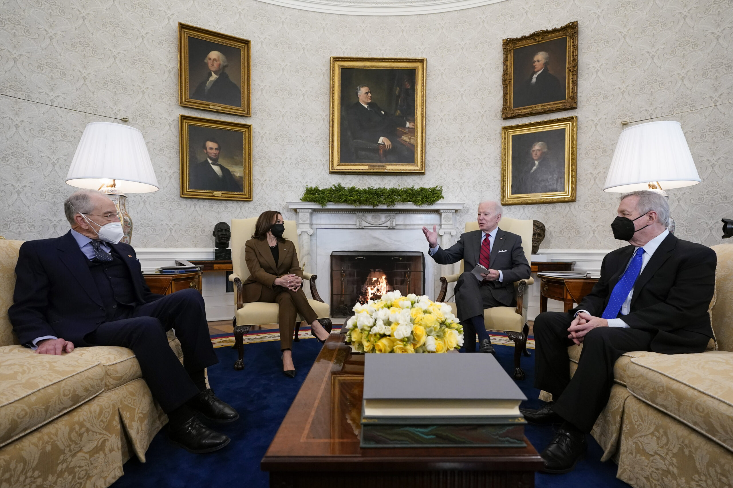 Biden leans on both parties for input on Supreme Court pick