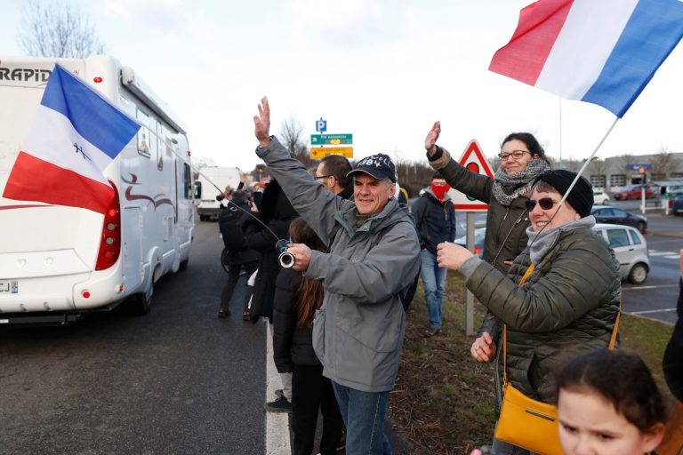 Nearly 360,000 protesters descend on Paris in convoy against vaccine mandates