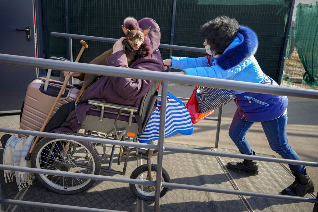 Romania says it can accept 500,000 Ukrainian refugees if Russia invades
