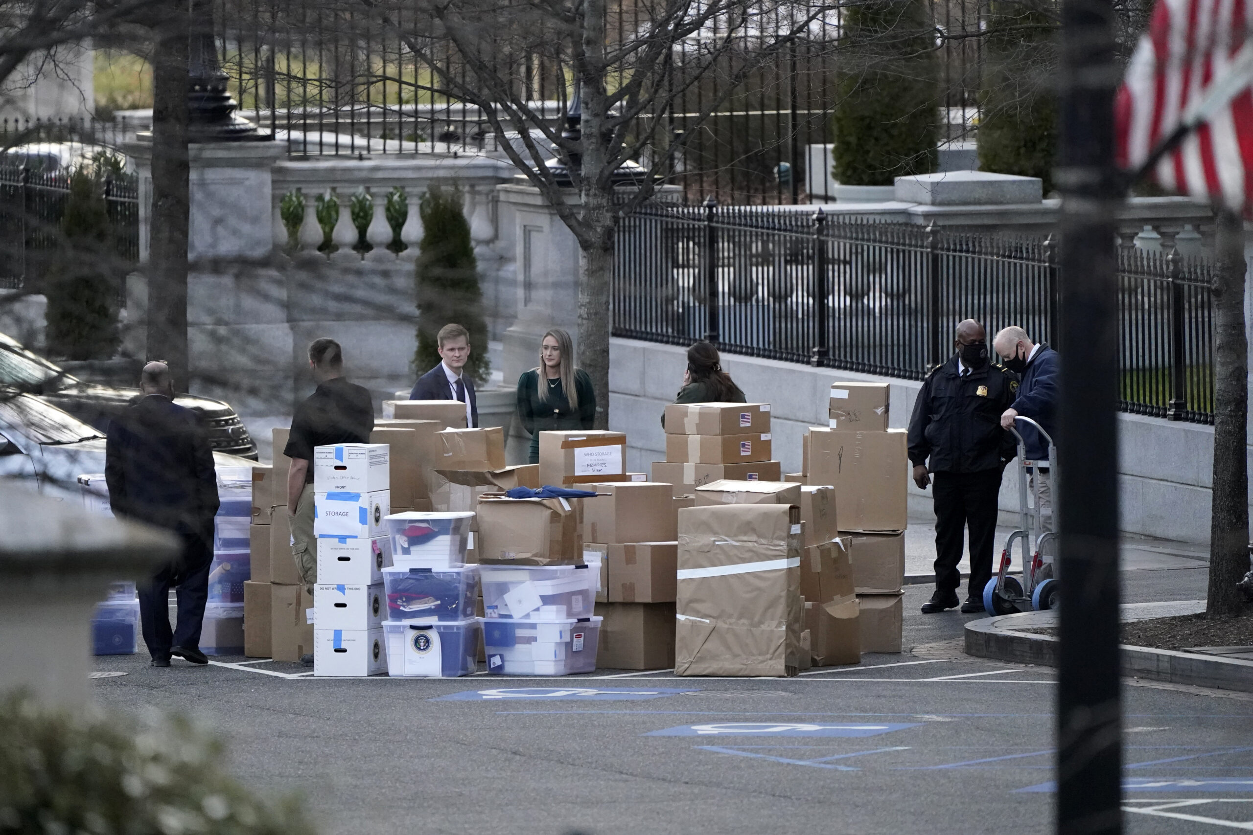 Prosecutors open grand jury inquiry into Trump handling of classified documents: Report
