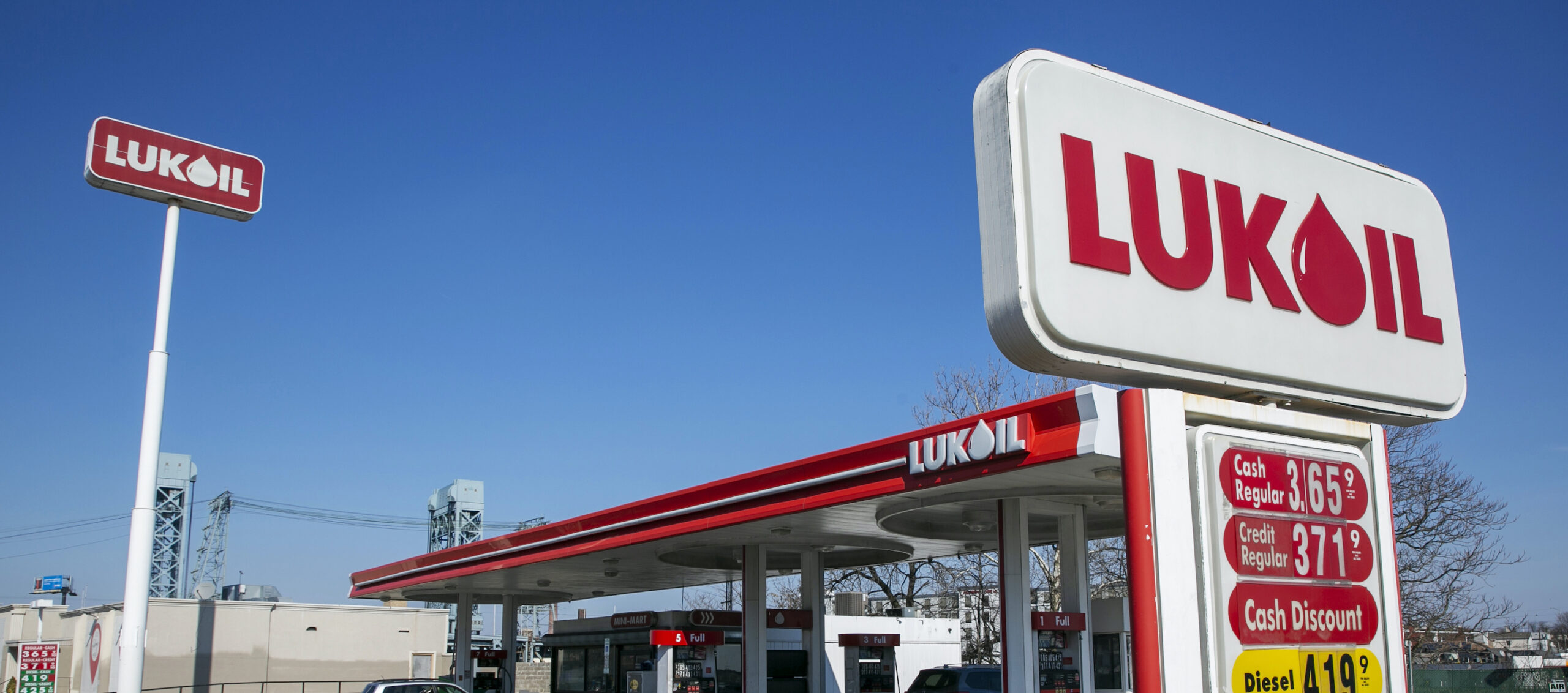 Texas congressional candidate calls for US to stop importing Russian ‘blood oil’