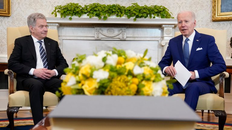 Biden hails ‘united response’ to Russia with Finnish president