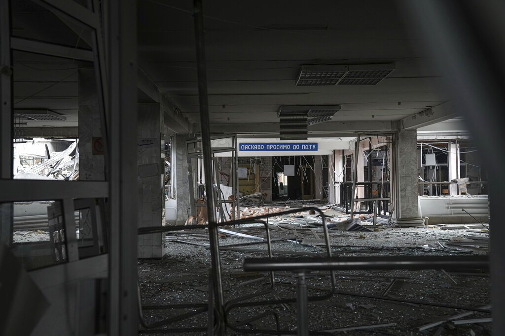 Three Ukrainian cities rocked by Russian airstrikes for the first time