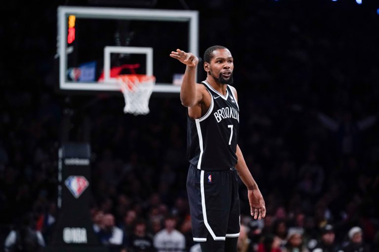 ‘Figure it out’: Kevin Durant blasts NYC’s Eric Adams for vaccine policy