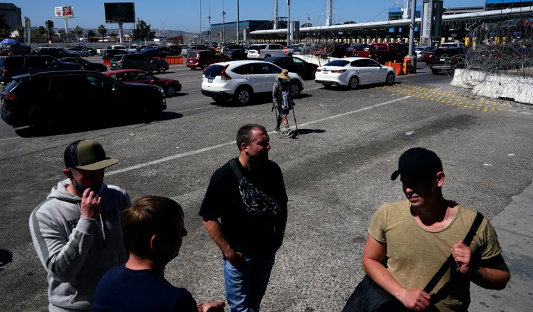 20,000 Ukrainians reached US southern border in April after fleeing war