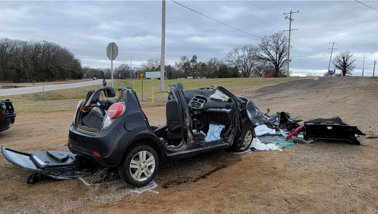 Six high school girls who crammed into four-person car killed in Oklahoma crash