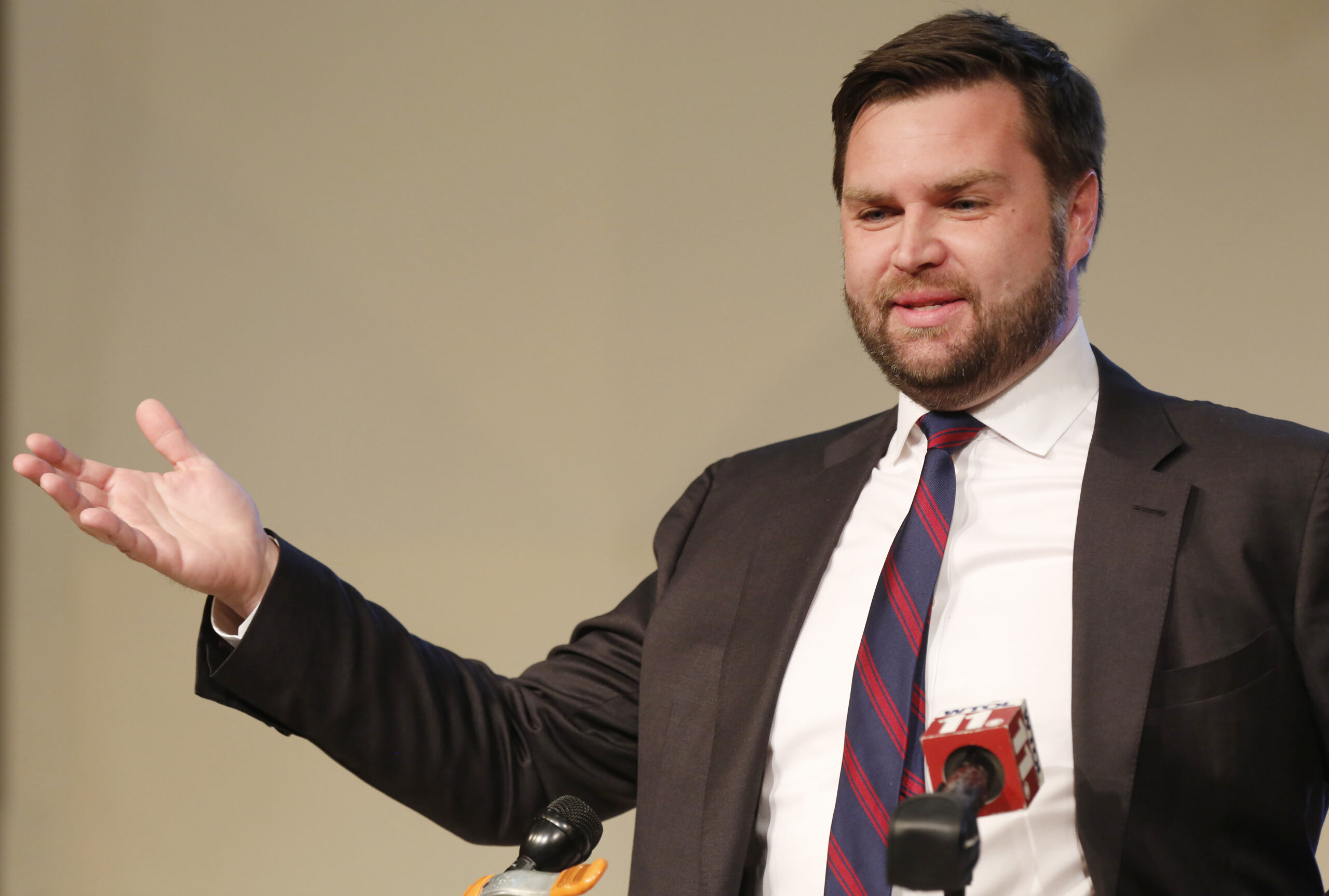JD Vance among GOP Senate hopefuls at $50,000-per-ticket Nantucket fundraiser