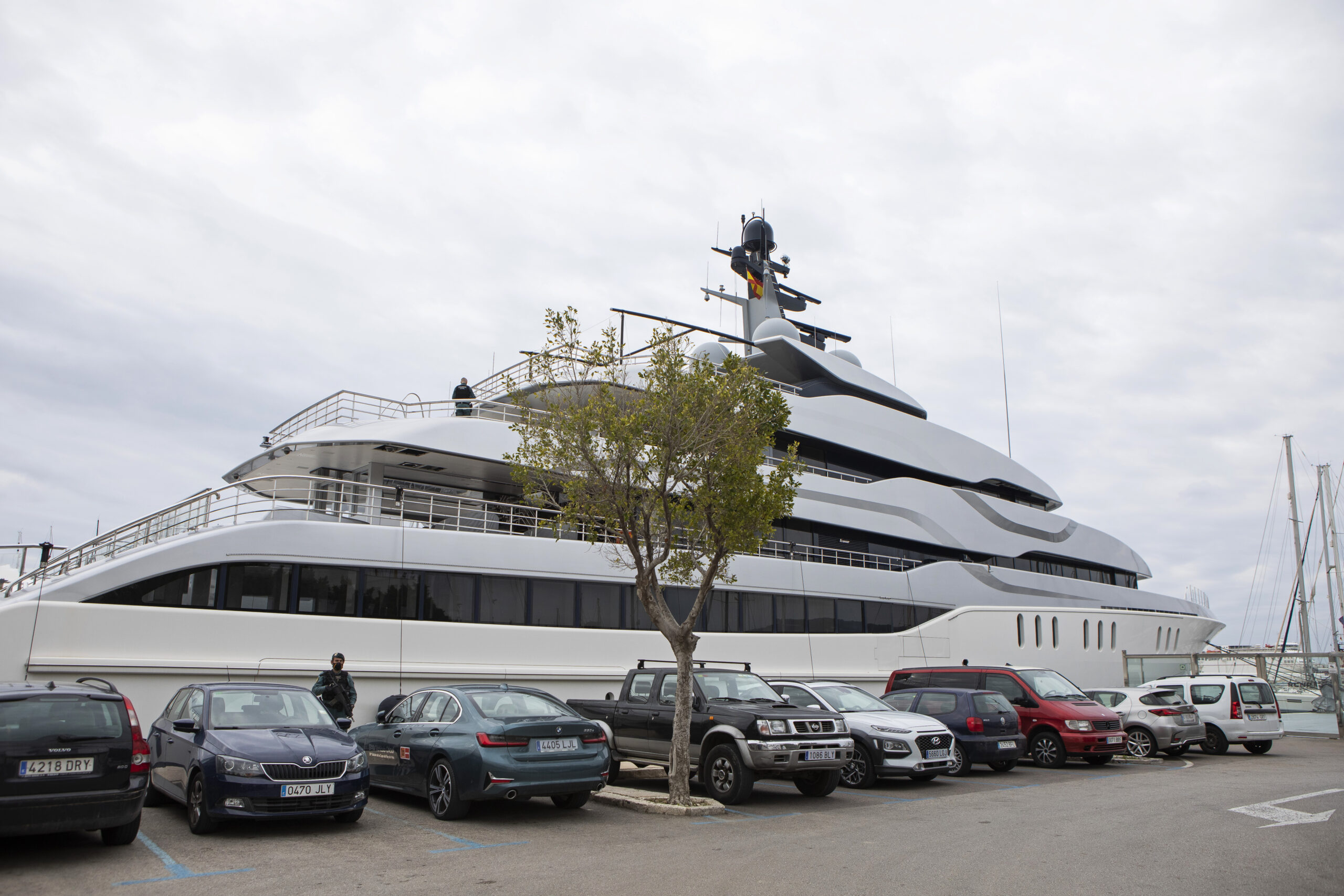 US seizes Russian megayacht with help of Spanish Civil Guard