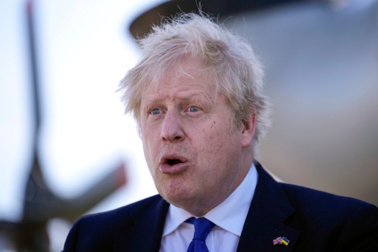 Increasingly isolated Moscow blacklists British leaders