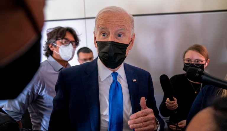 White House continues mixed COVID-19 messages ahead of correspondents’ dinner