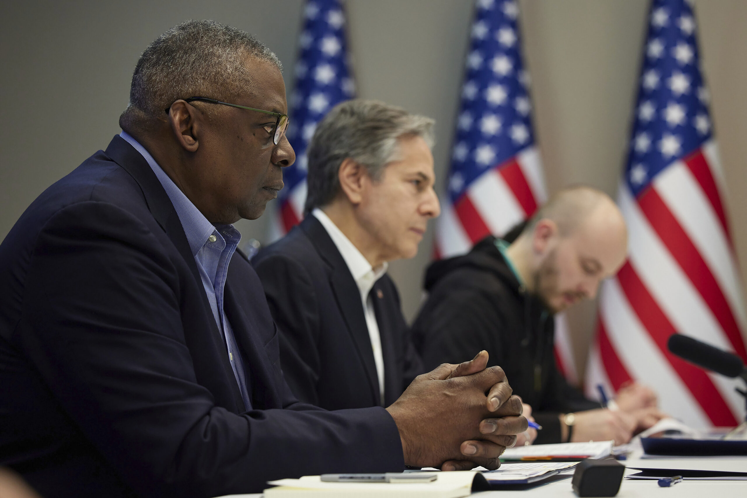 Blinken, Austin pledge $700M in aid and return of diplomats to Ukraine after visit