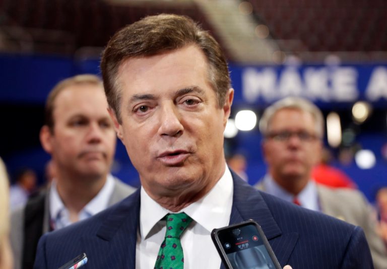 Paul Manafort concedes he gave Trump campaign polling data to the Russians