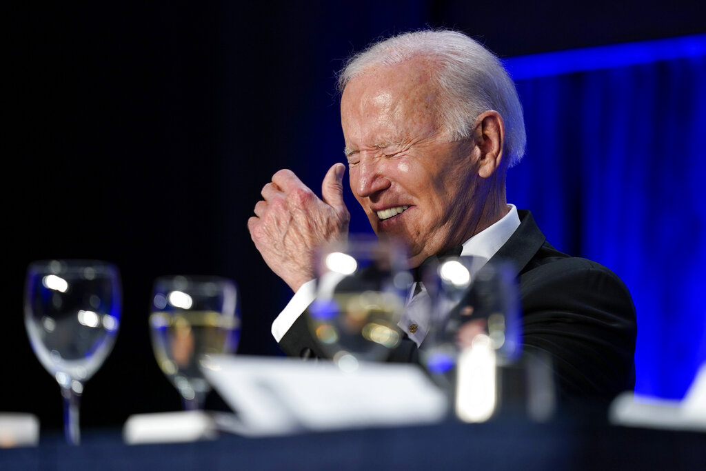 White House Correspondents’ dinner attendees asked to test for COVID-19 after 2022 superspreader