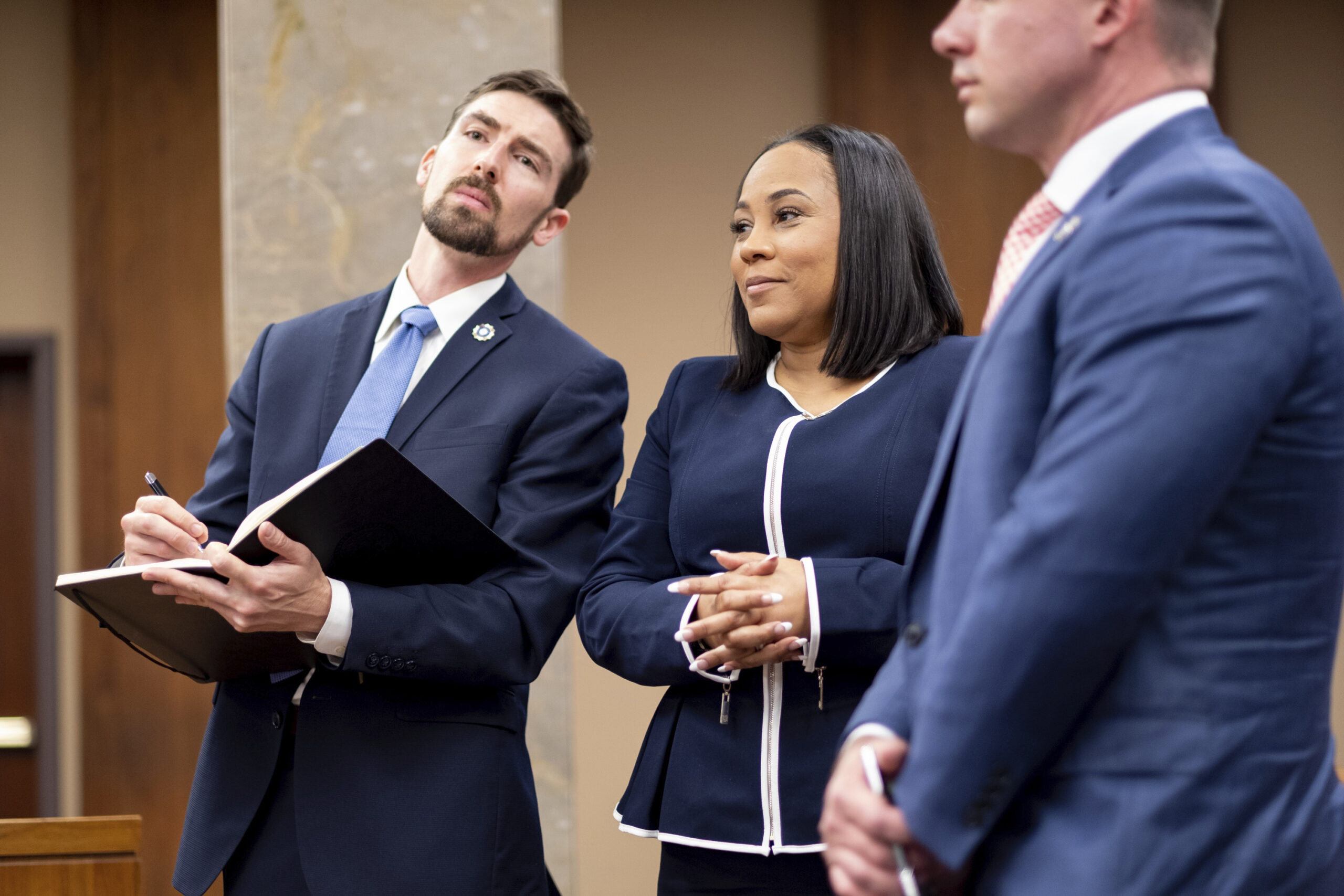Fulton County district attorney sends ‘target’ letters in Trump election inquiry: Report