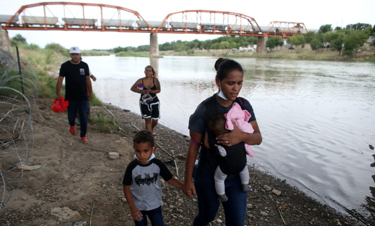 DC Democrats beg for help as border states bus migrants to Biden’s backyard