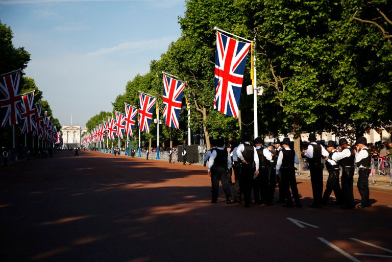 WATCH LIVE: Queen Elizabeth II’s Platinum Jubilee kicks off