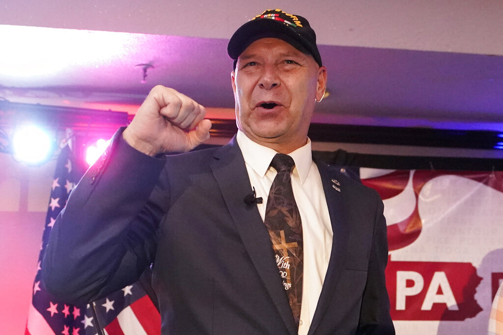 Trump-backed candidates stumble out of the gate, raising Democratic hopes for November