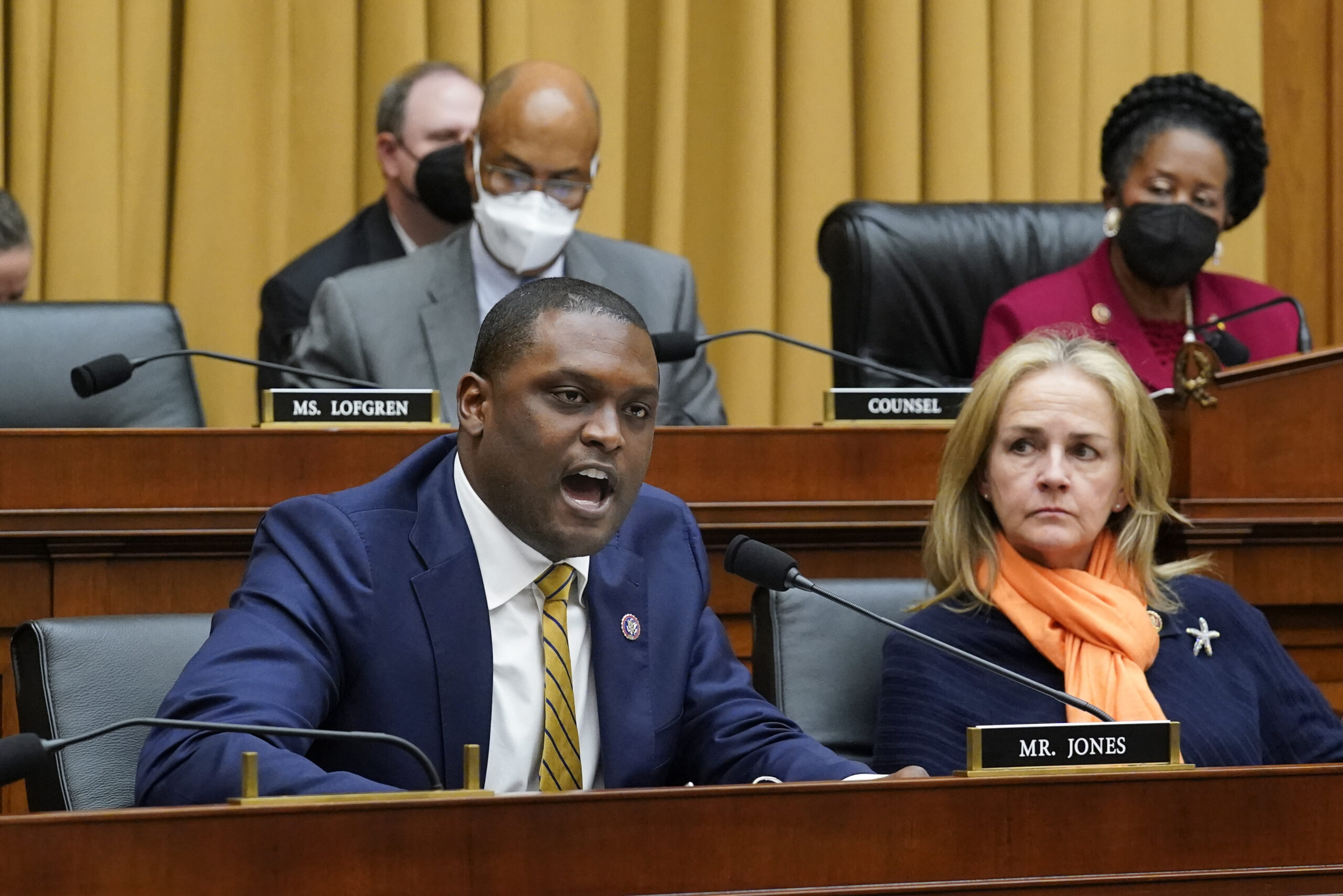 Former Rep. Mondaire Jones announces run for his old seat