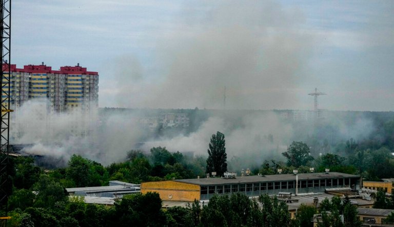 More than 120 new missile strikes launched by Russia Thursday, Zelensky adviser says