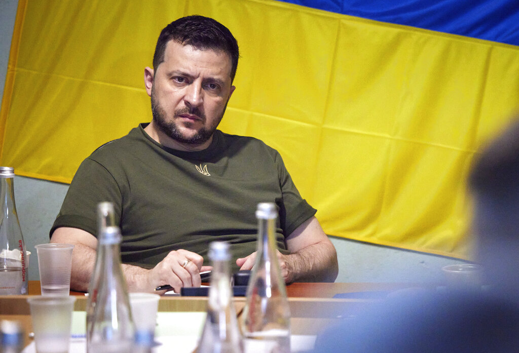 Zelensky demands West ban Russian citizens