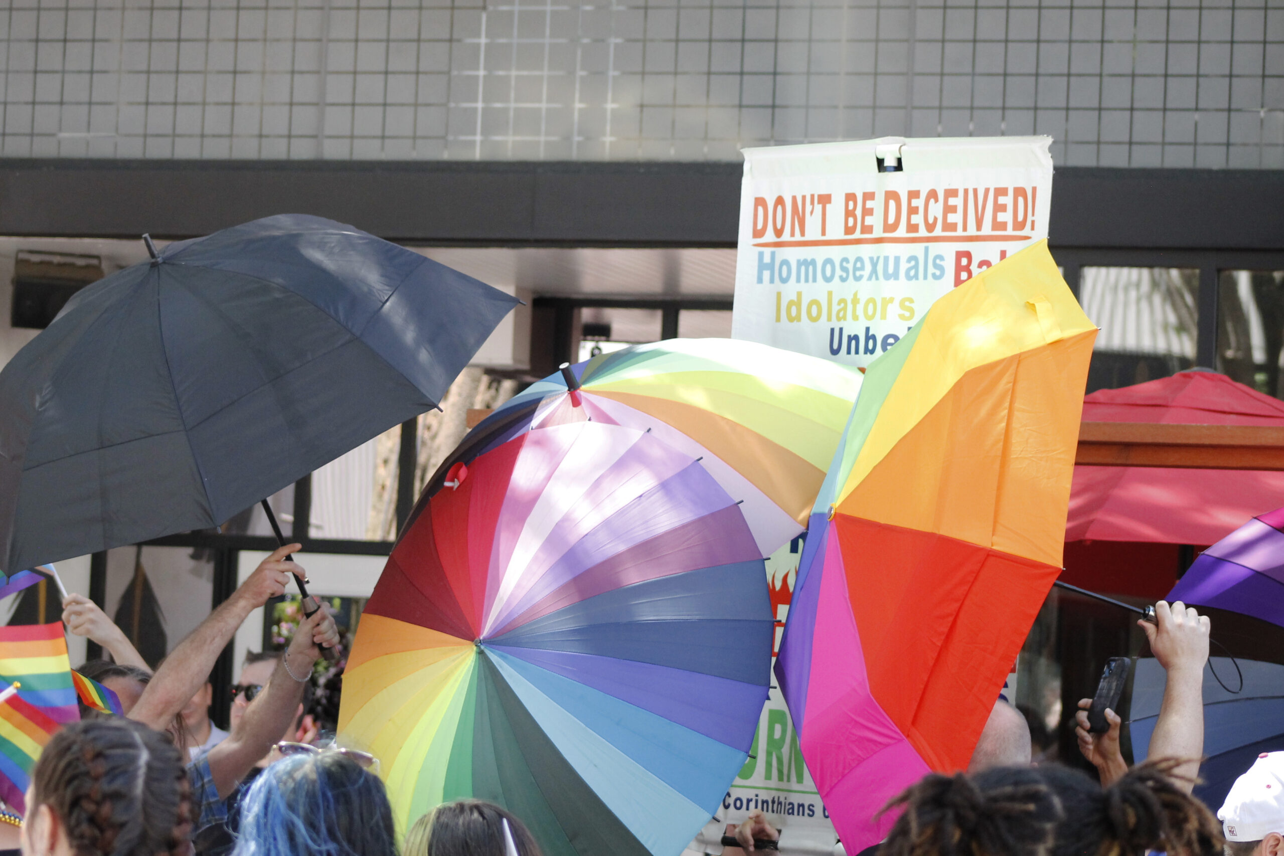Judge temporarily lifts Montana’s ban on drag performances ahead of Pride event