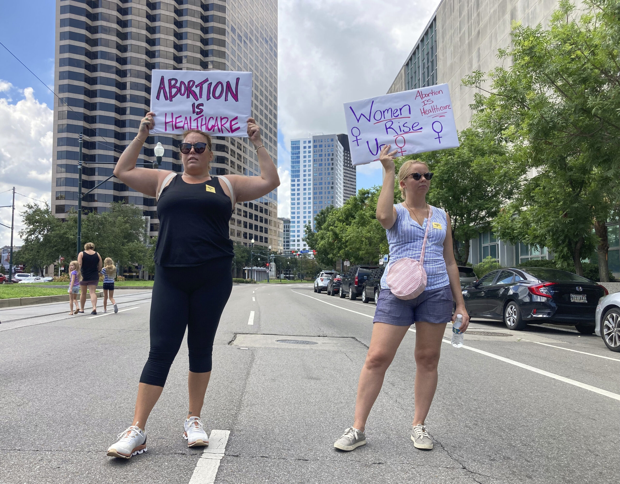 Judge blocks Louisiana abortion ban again