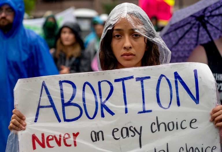Democrats’ existential crisis: Young voters’ interest falls off in 2022