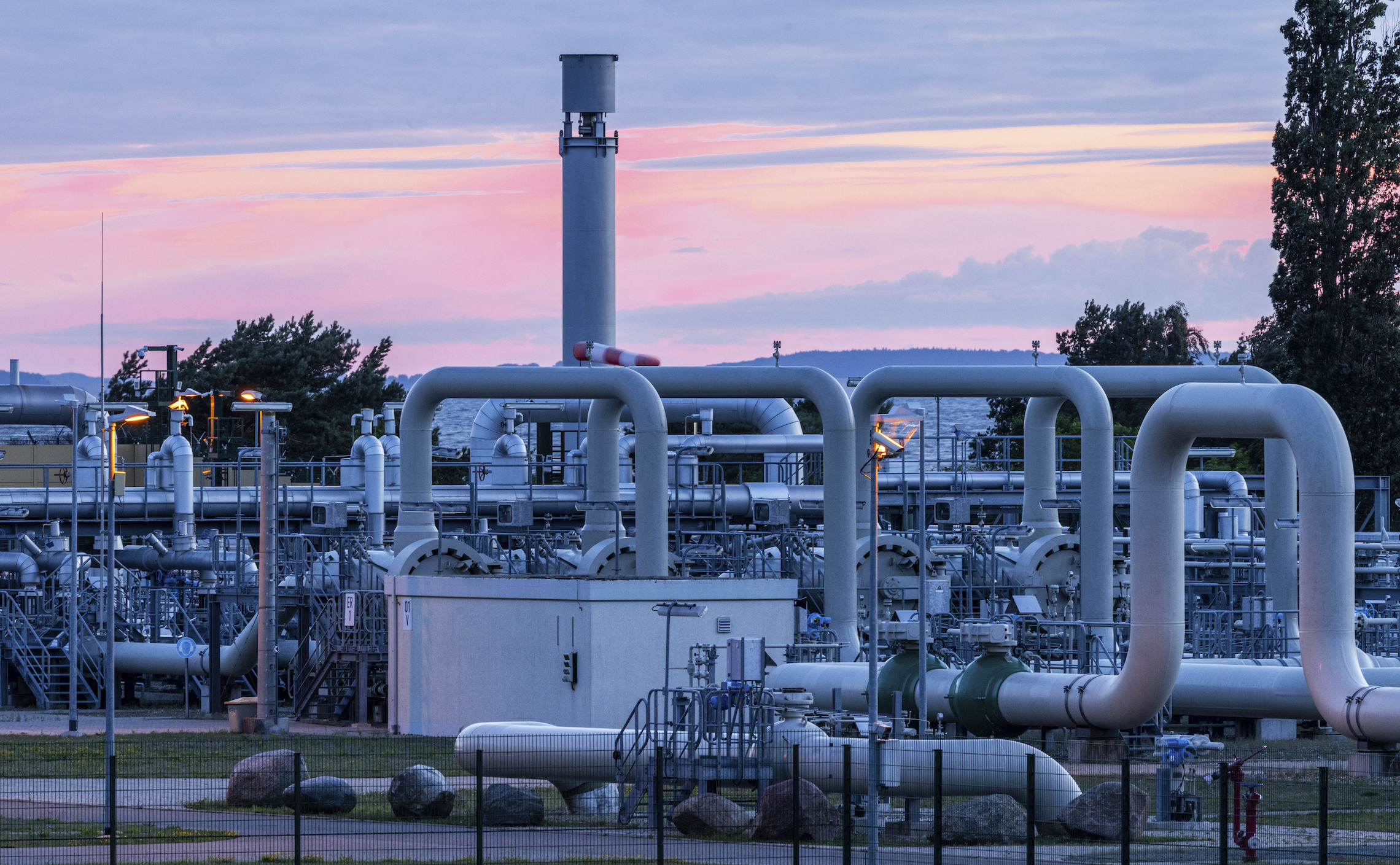 Europe braces for cutoff of Russian gas
