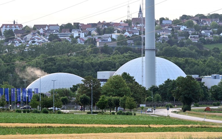 Germany to weigh extension of nuclear plants amid natural gas crisis