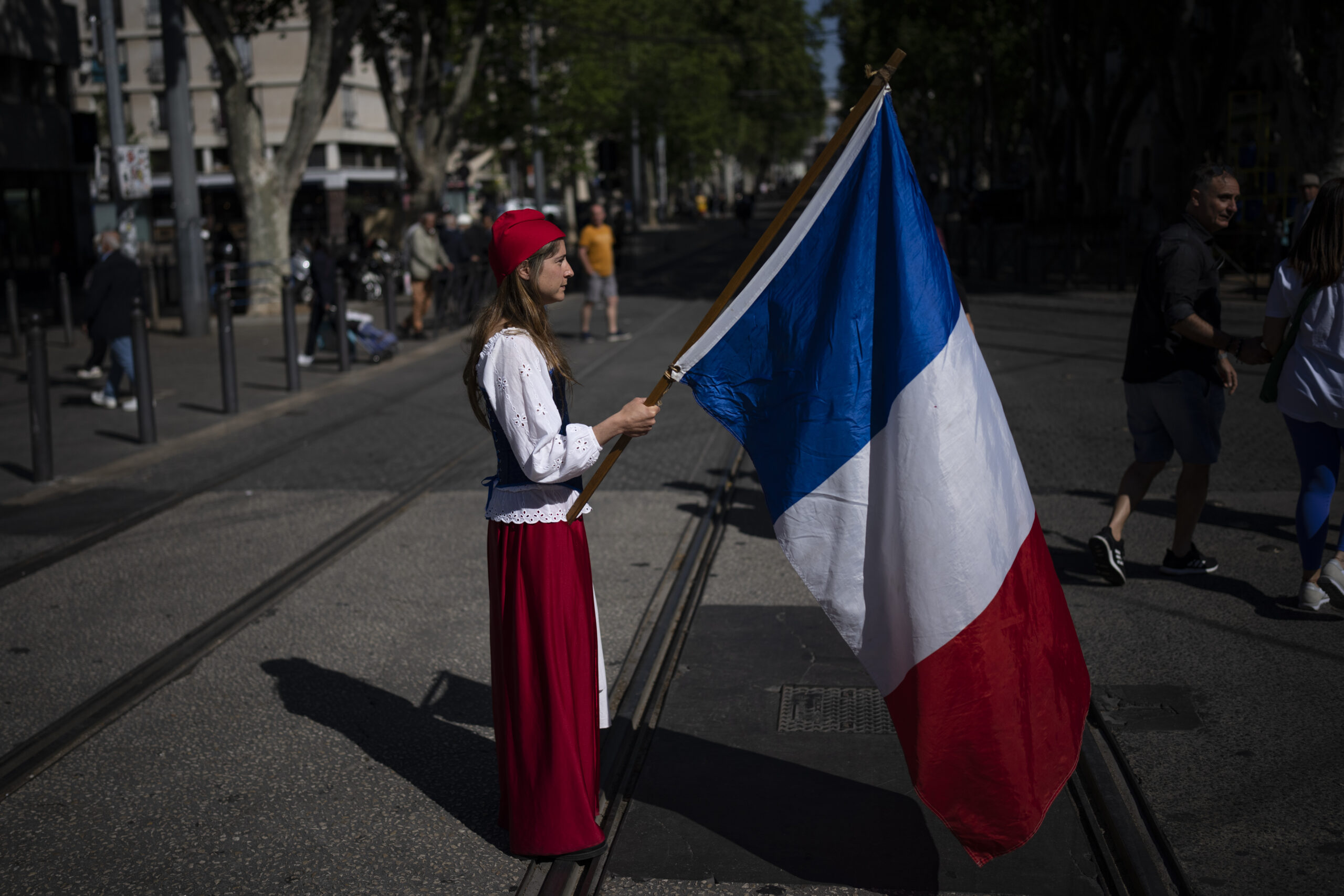 Air-conditioned shops in France ordered to close doors or face fines