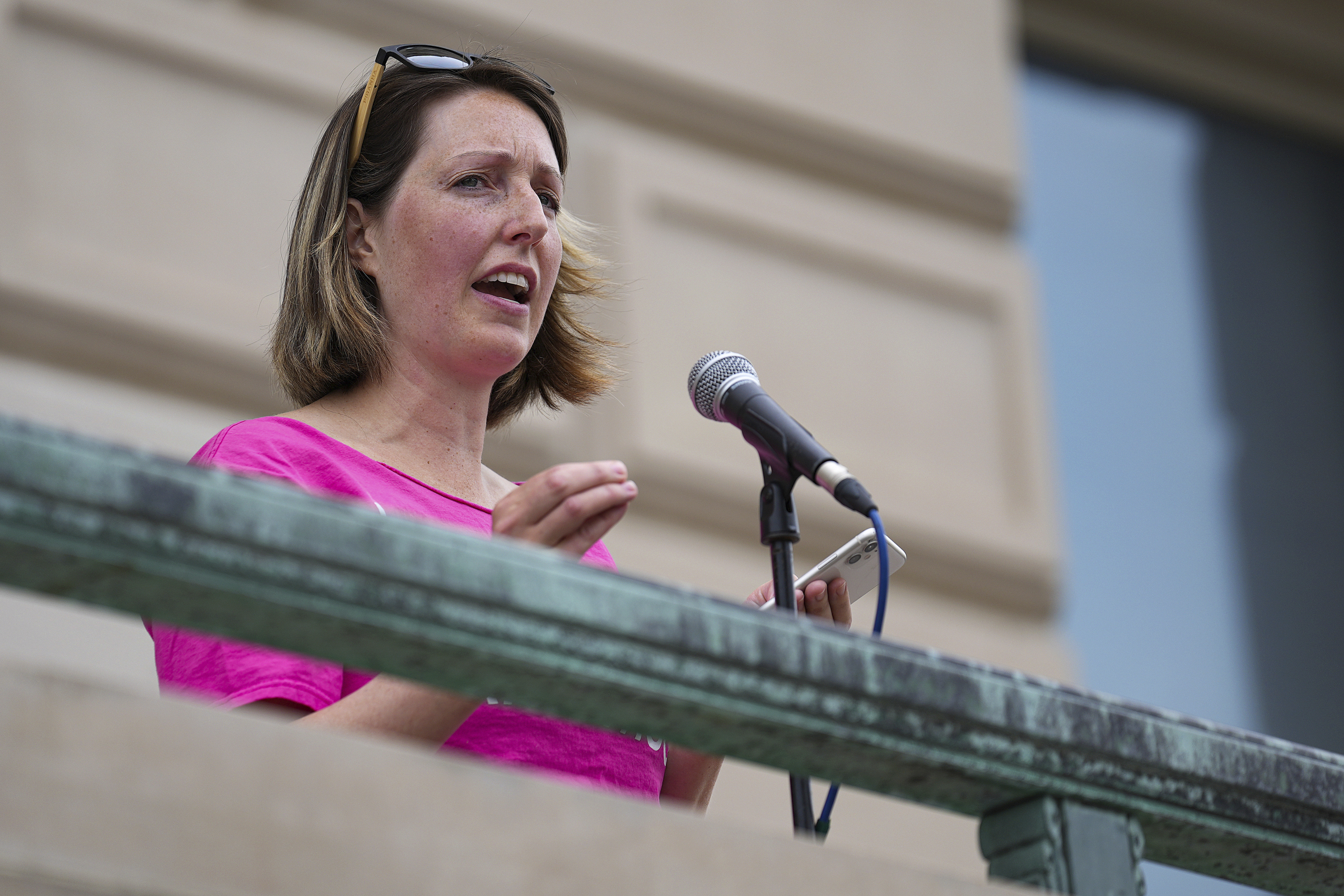 Doctor who treated child rape victim to sue Indiana attorney general