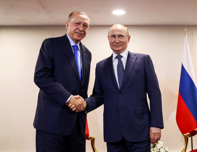 Erdogan to meet Putin again as Turkey threatens to block NATO expansion