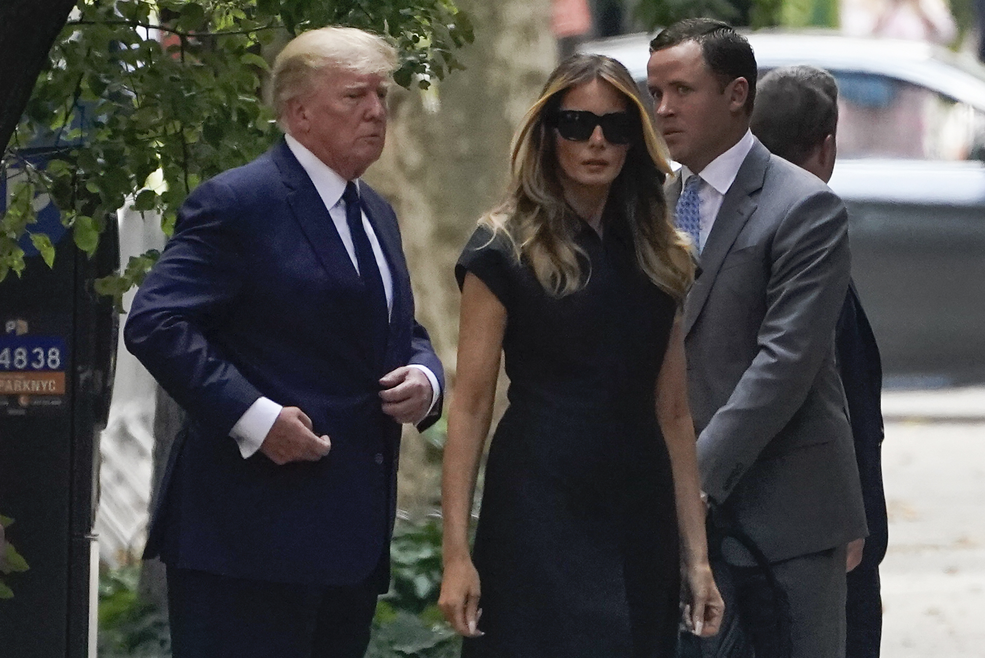 Trump accuses FBI agents of trashing Melania’s closet