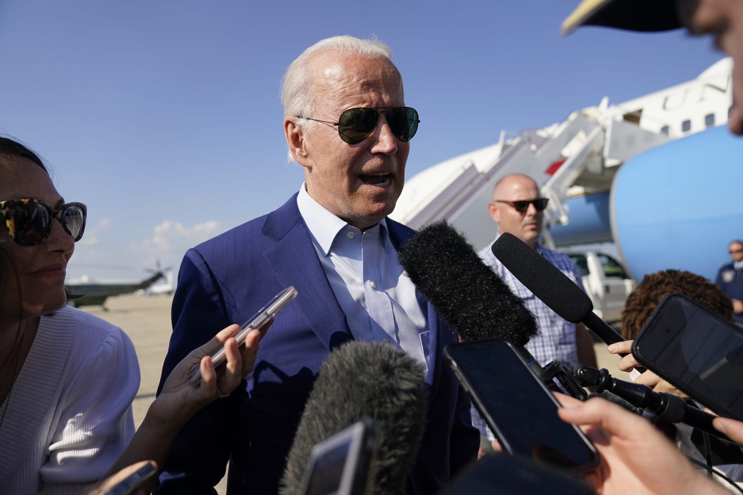 Biden says military wary of Pelosi going to Taiwan