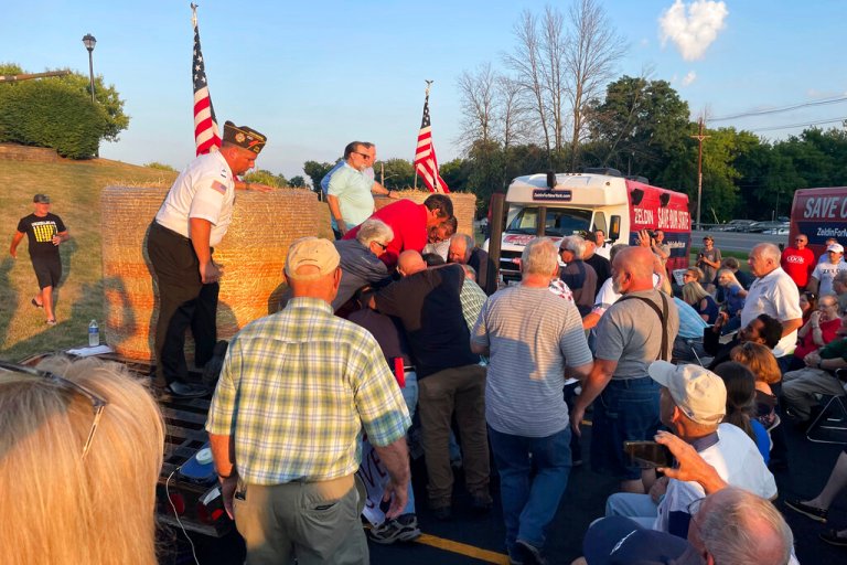 Alleged Zeldin attacker charged and ‘released on his own recognizance’