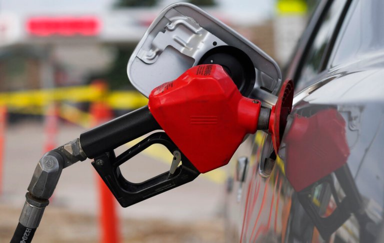 Gas prices to rise back to $4.35 a gallon, Goldman Sachs forecasts