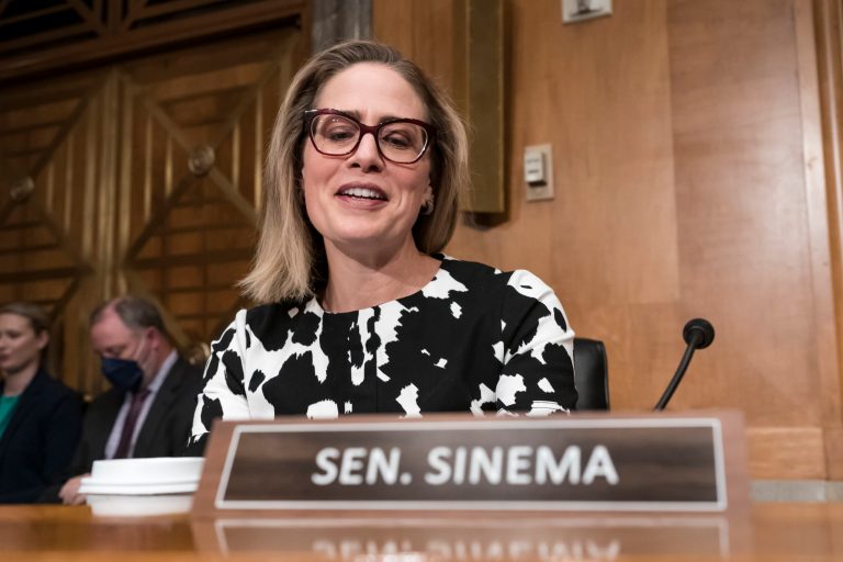 Kyrsten Sinema to organize bipartisan border visit
