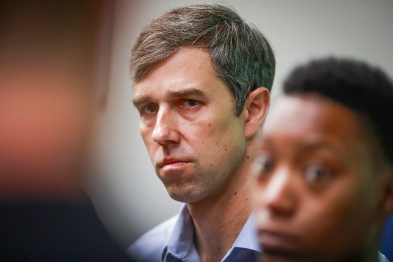 Presidential candidate Beto O'Rourke listens during a round table discussion about the cannabis industry at Blunts and Moore in Oakland, California, on Thursday, Sept. 19, 2019.in Oakland, California, on Thursday, Sept. 19, 2019.