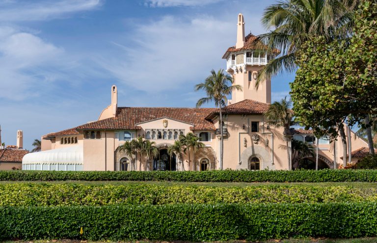 Trump hosts QAnon conspiracy theorist at Mar-a-Lago event