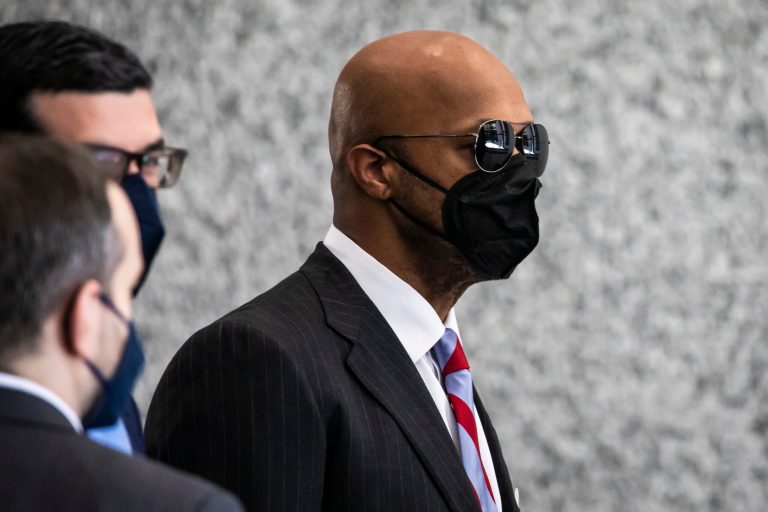 Woman testifies to frequent sex with R&B singer R. Kelly while underage