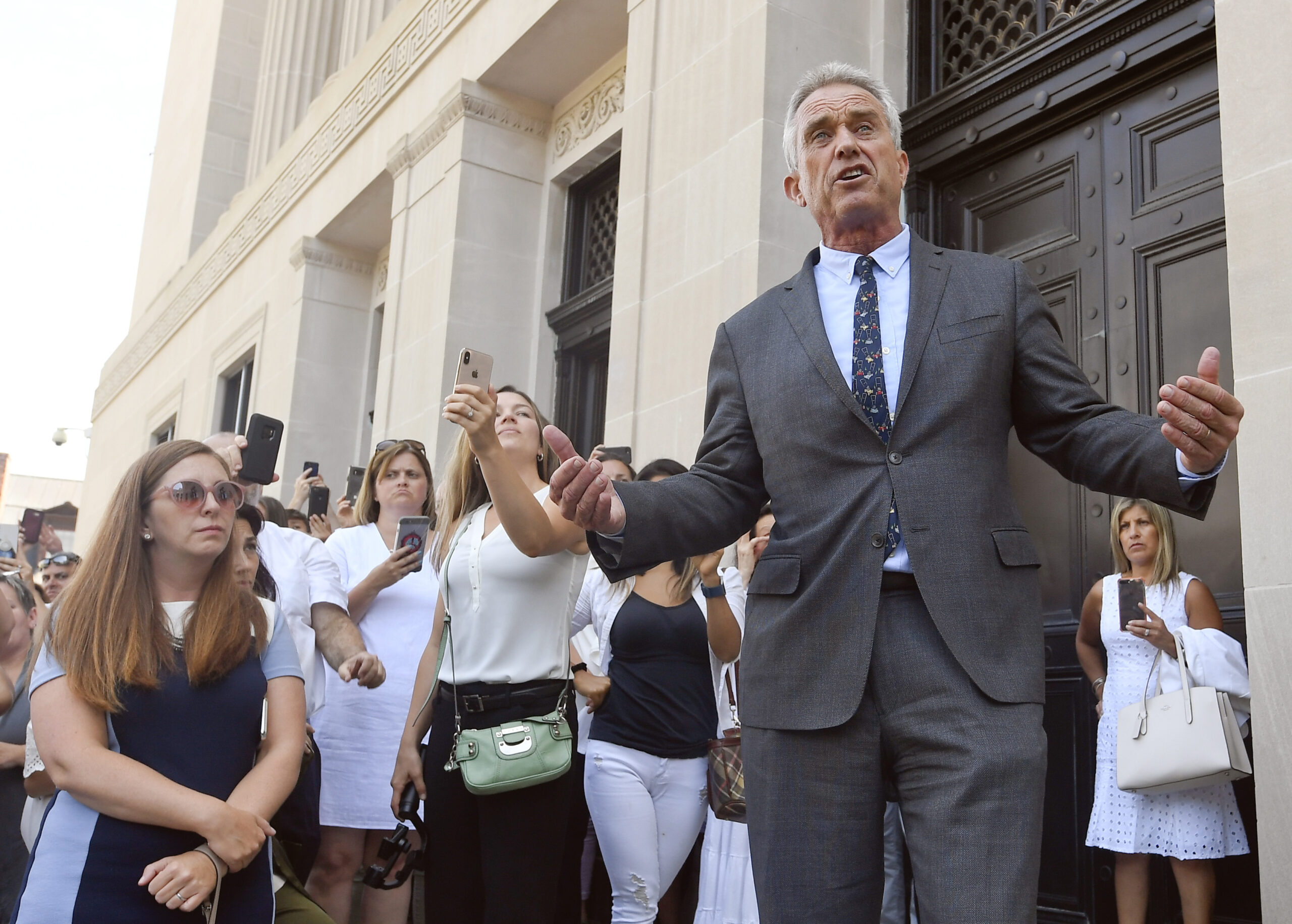 RFK Jr. shares shirtless video of himself working out in a slight jab at Biden