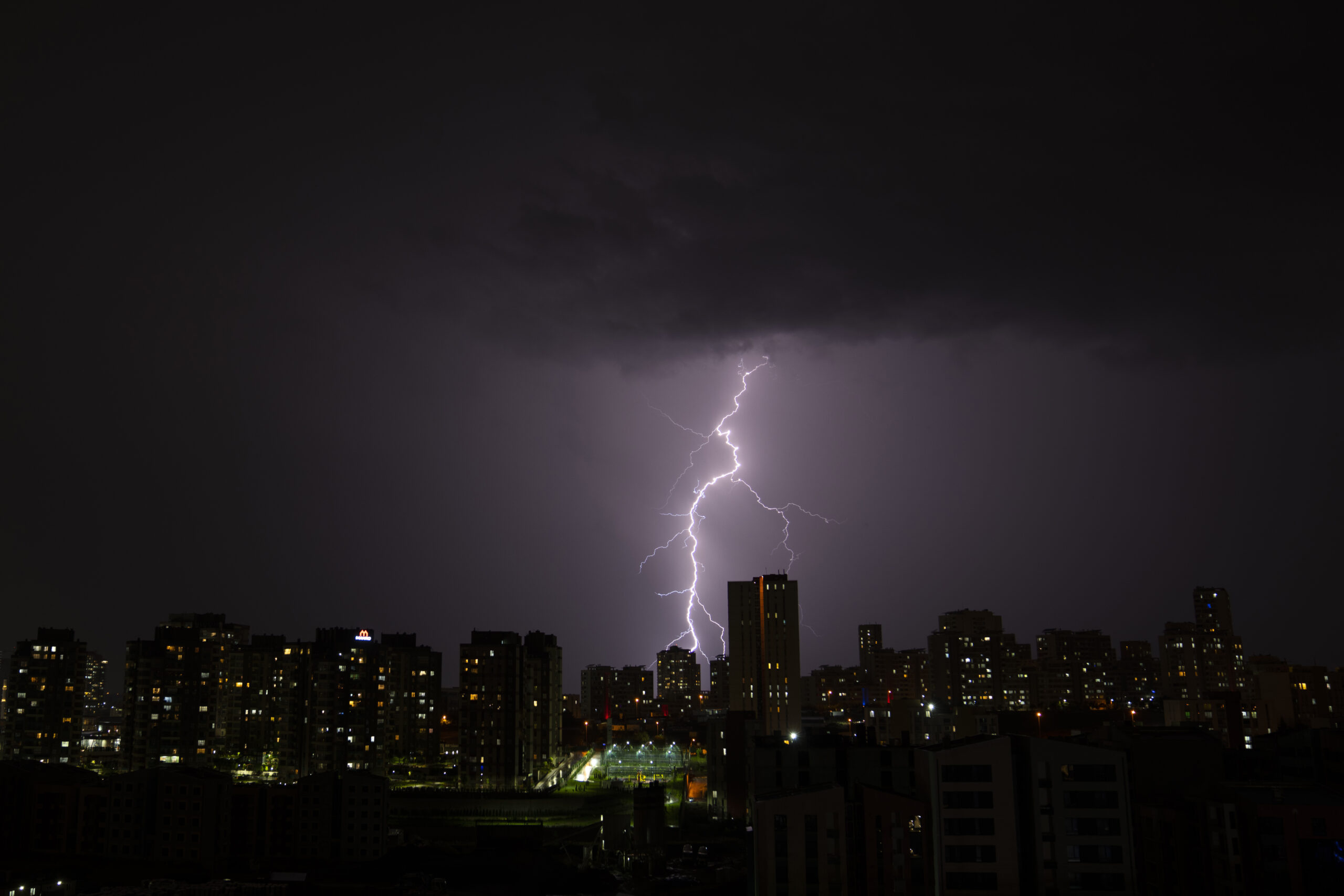 Florida college freshman struck by lightning on her first day of classes