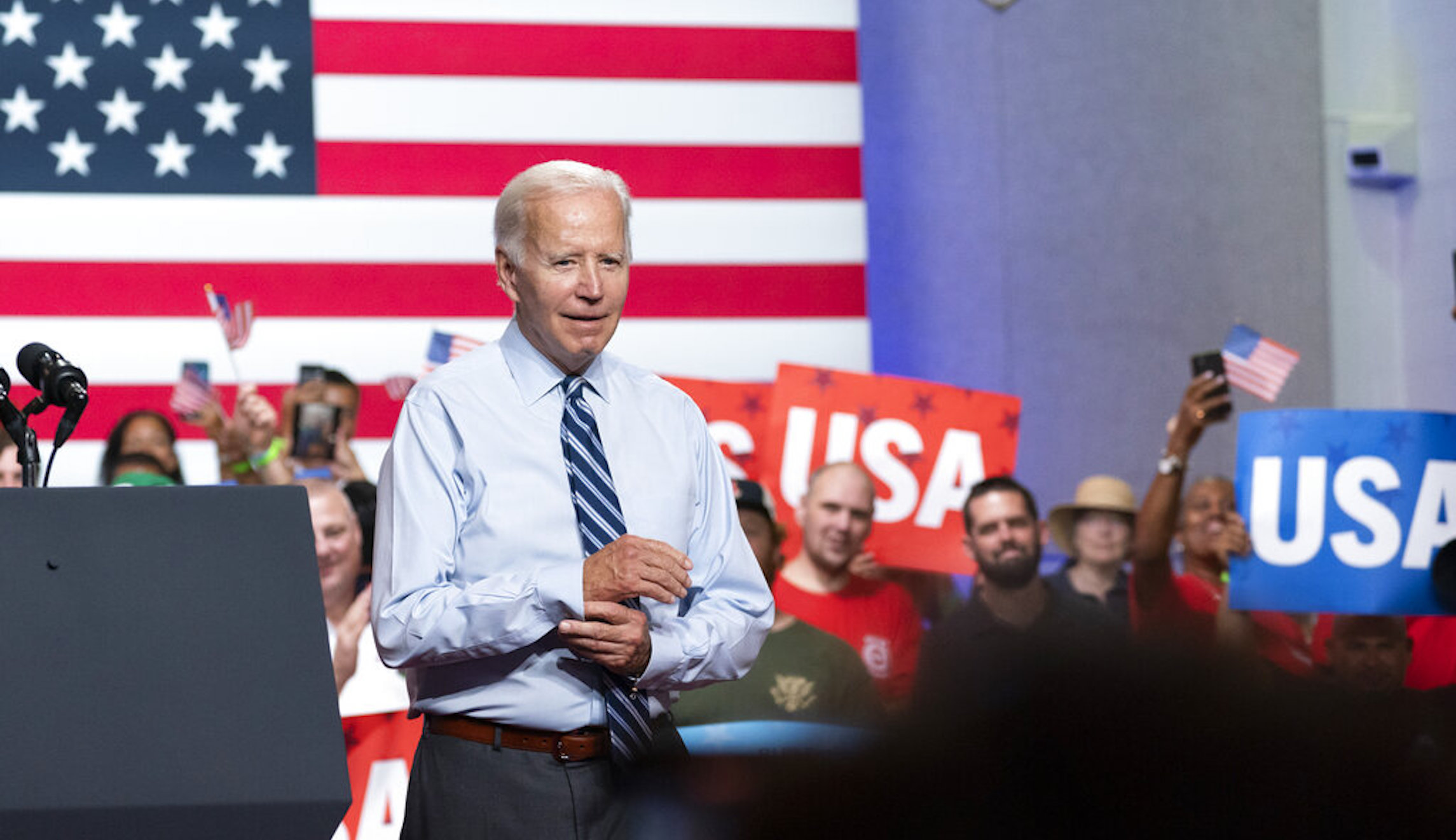 Biden was advised against loan forgiveness by Yellen and Jill, encouraged by Harris