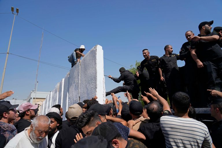 Protesters breach Iraq’s Green Zone and government palace