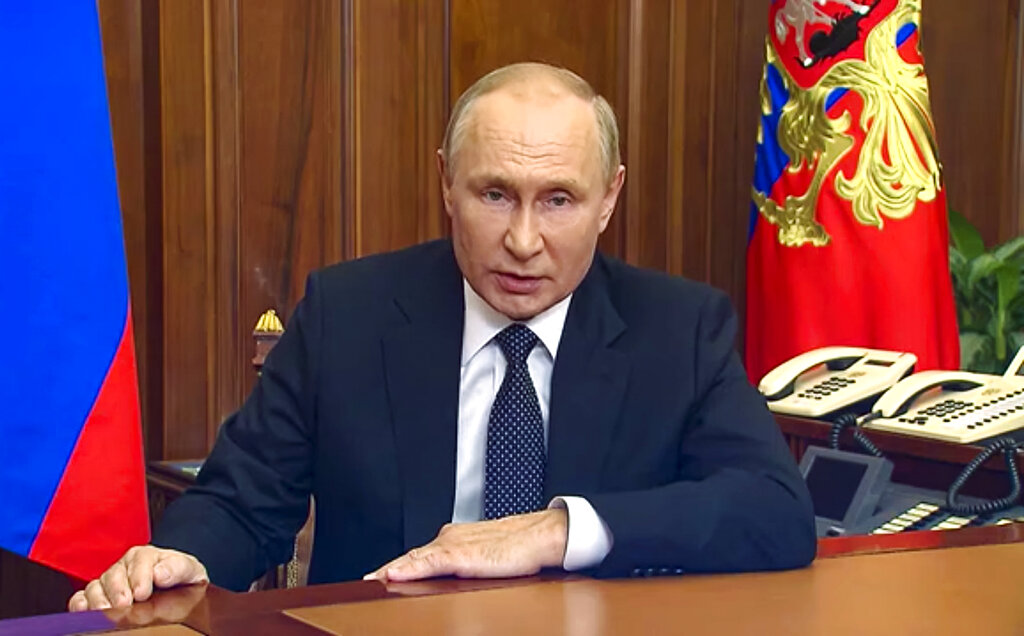 Putin announces partial mobilization of conscripts, threatens using nuclear weapons